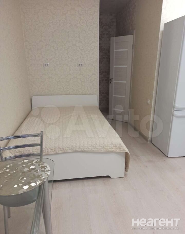 Продается 1-комнатная квартира, 30 м²