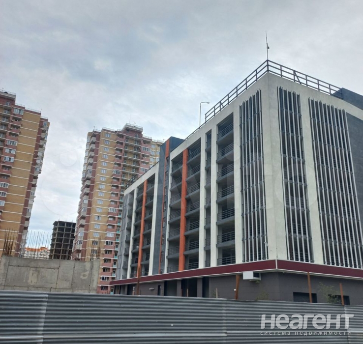 Продается 1-комнатная квартира, 45 м²