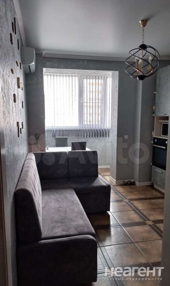 Продается 1-комнатная квартира, 45 м²