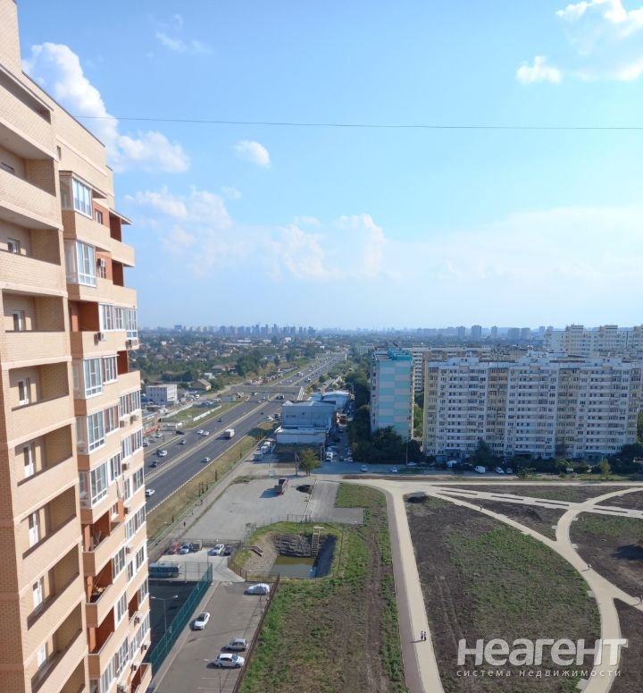 Продается 1-комнатная квартира, 37,3 м²