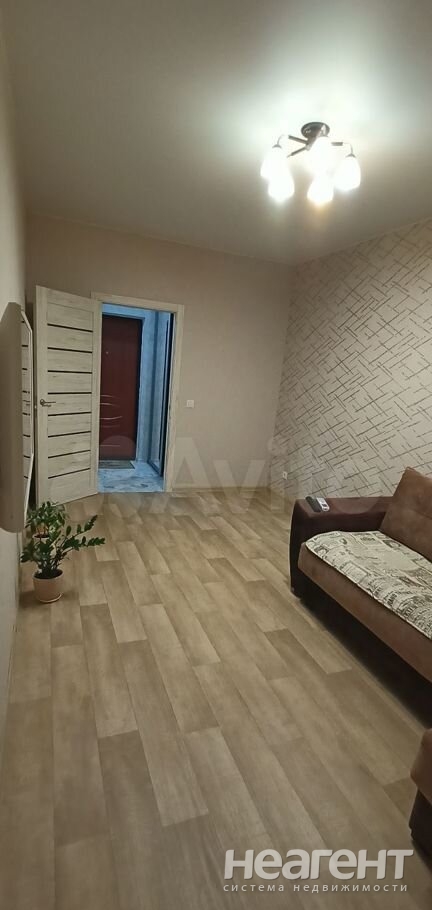 Продается 1-комнатная квартира, 35,9 м²