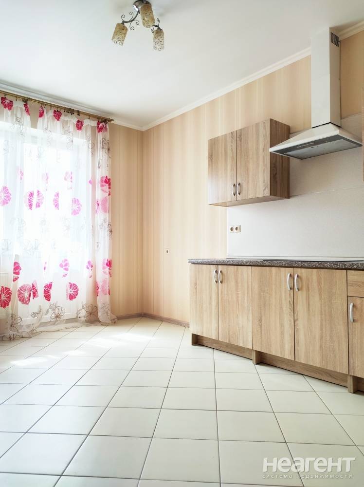 Продается 1-комнатная квартира, 47,7 м²