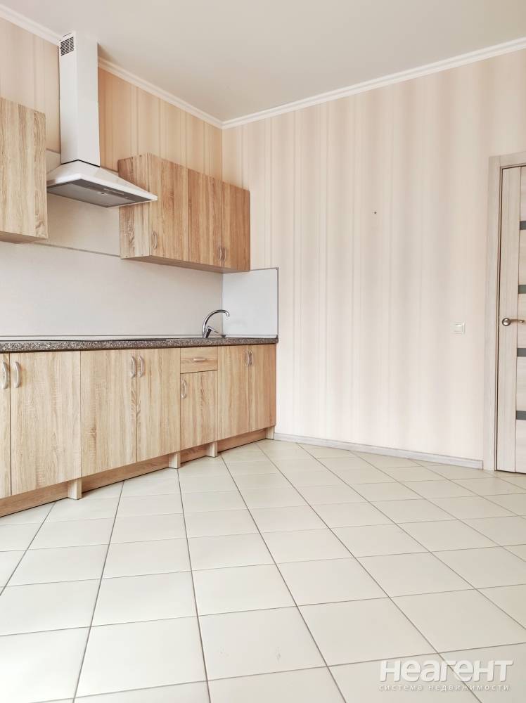 Продается 1-комнатная квартира, 47,7 м²