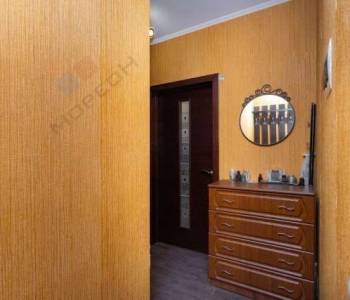 Продается 1-комнатная квартира, 35 м²