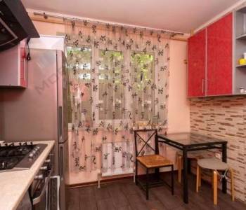 Продается 1-комнатная квартира, 35 м²