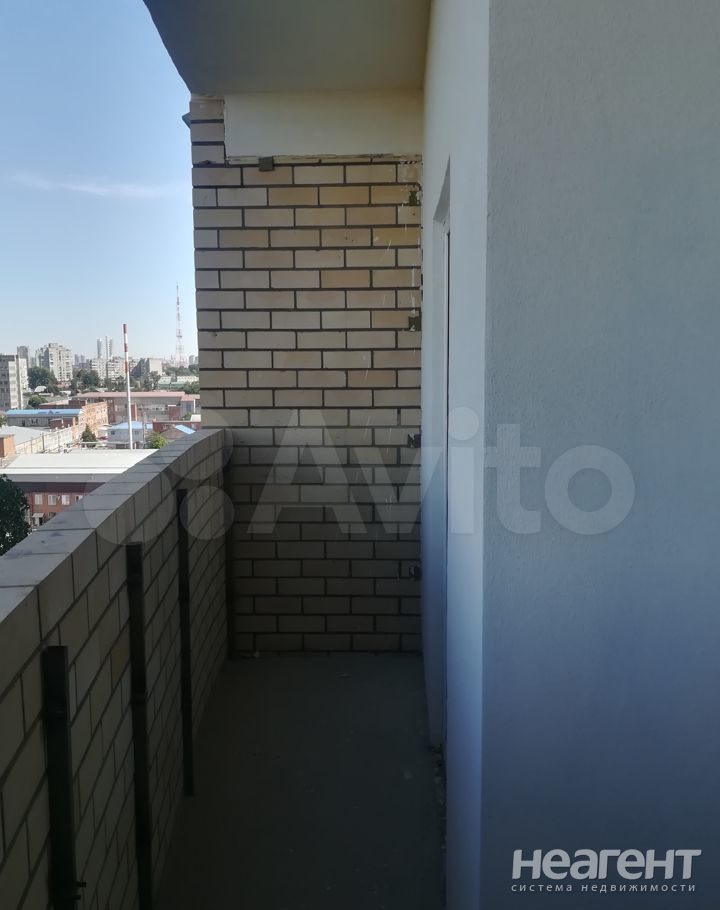 Продается 1-комнатная квартира, 50,4 м²