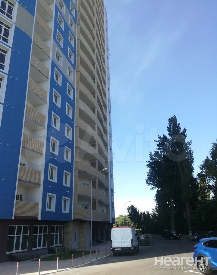 Продается 1-комнатная квартира, 50,4 м²