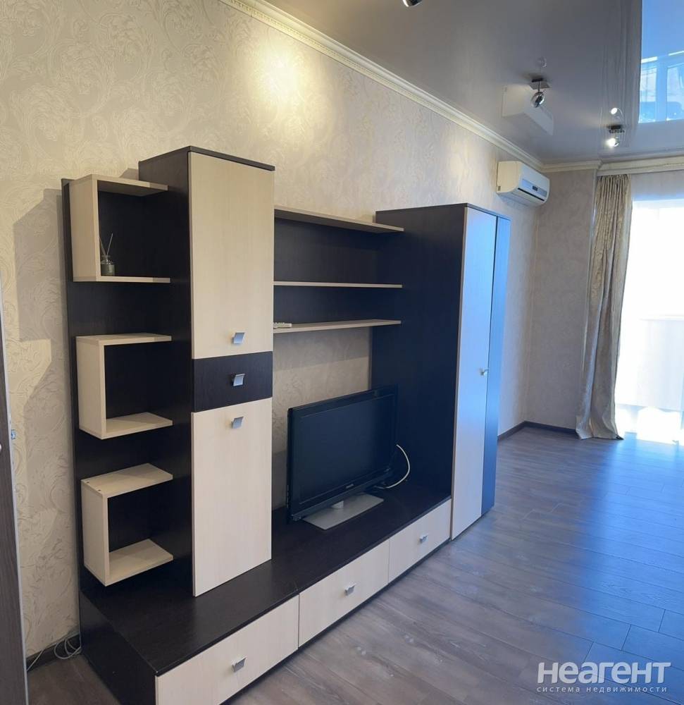 Продается 1-комнатная квартира, 39 м²