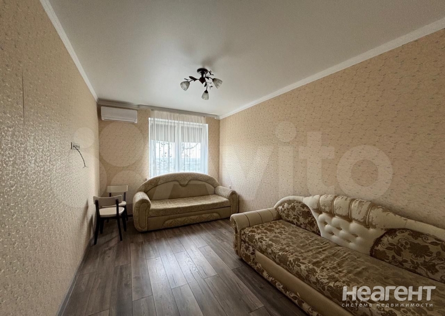 Продается 1-комнатная квартира, 39 м²