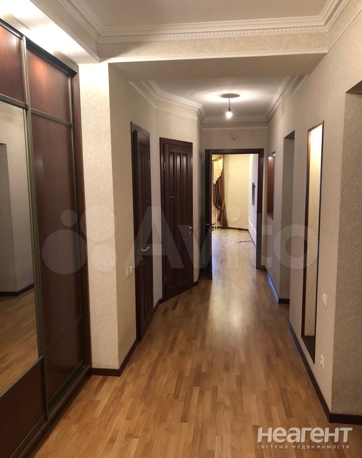 Продается 3-х комнатная квартира, 110 м²