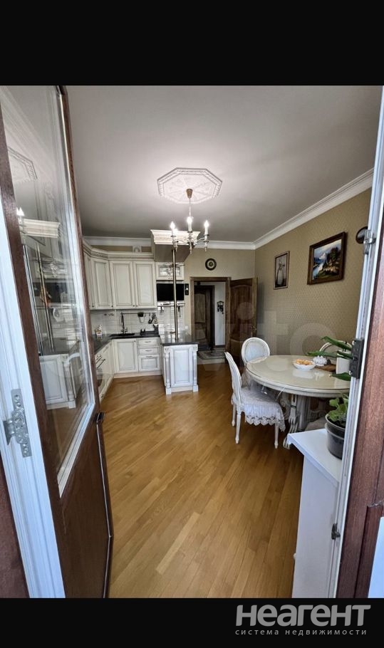 Продается 3-х комнатная квартира, 110 м²