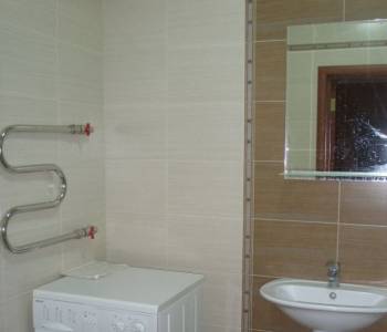 Сдается 2-х комнатная квартира, 82 м²