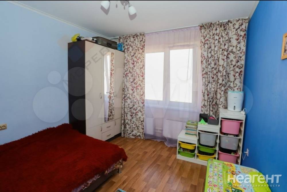 Продается 3-х комнатная квартира, 57 м²