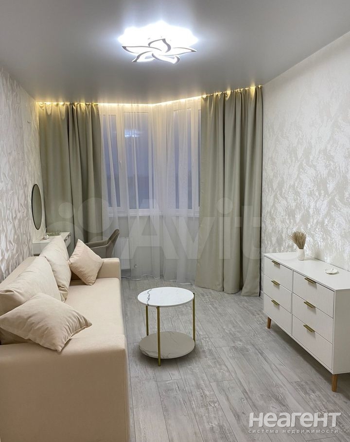 Продается 1-комнатная квартира, 34 м²