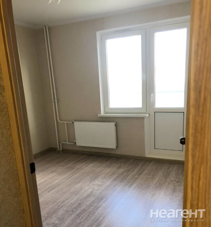 Продается 1-комнатная квартира, 39 м²