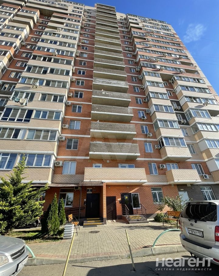 Продается 1-комнатная квартира, 39 м²