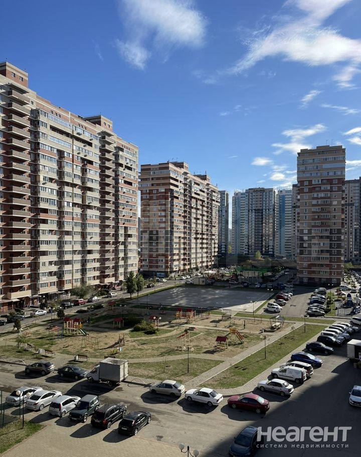 Продается 1-комнатная квартира, 39 м²