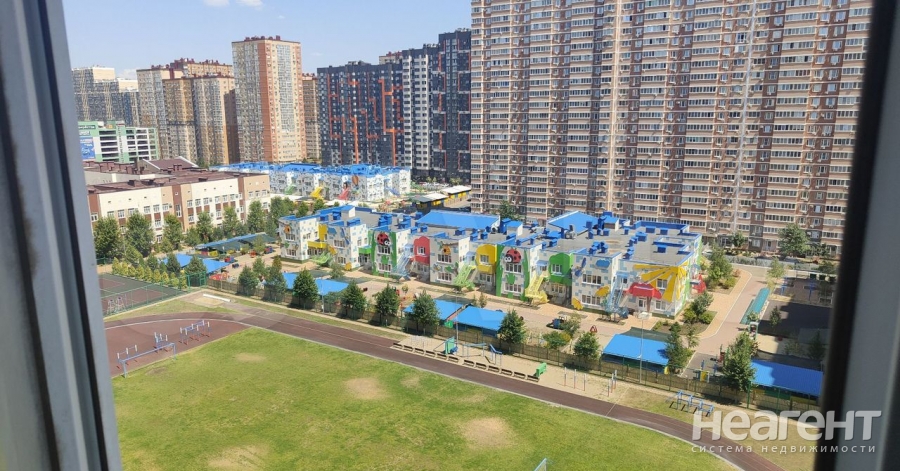 Продается 1-комнатная квартира, 42,1 м²