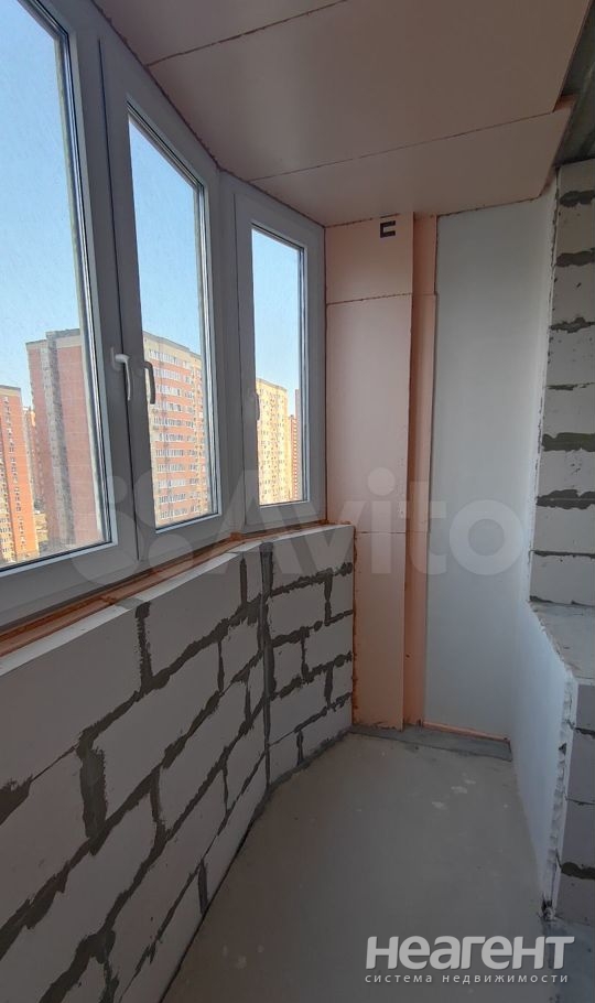 Продается 1-комнатная квартира, 42,1 м²