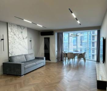 Продается 3-х комнатная квартира, 125 м²