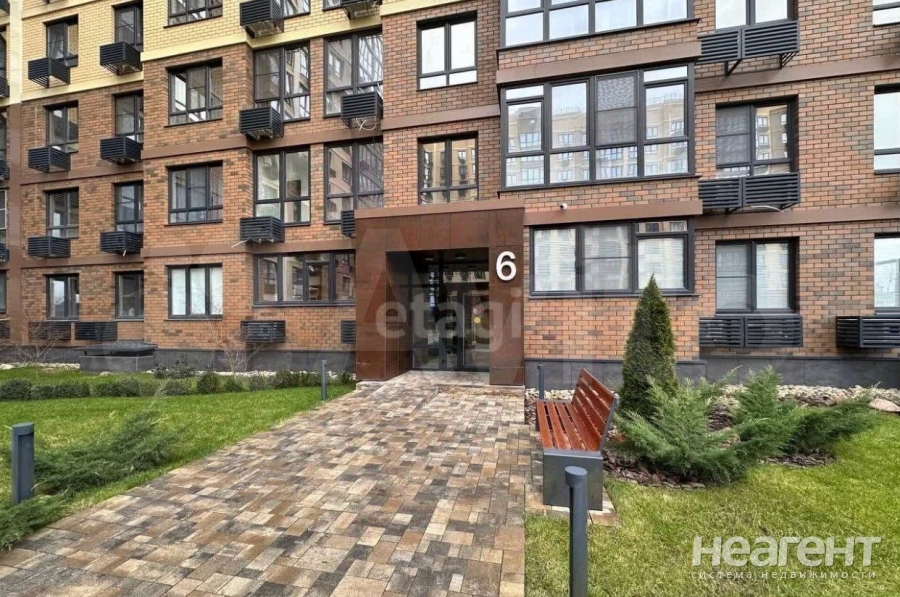 Продается 2-х комнатная квартира, 64 м²