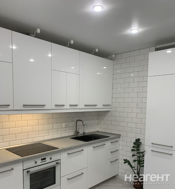 Продается 2-х комнатная квартира, 56 м²