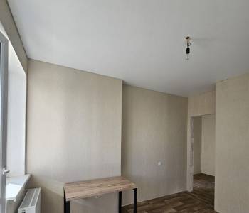 Продается 1-комнатная квартира, 37 м²