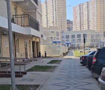 Продается 1-комнатная квартира, 37 м²