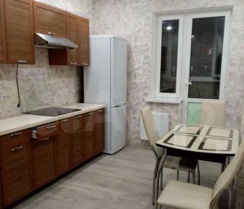 Сдается 1-комнатная квартира, 36,8 м²