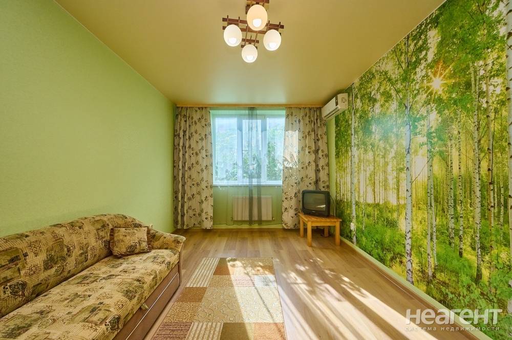 Продается 1-комнатная квартира, 36,7 м²