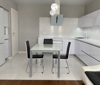 Продается 2-х комнатная квартира, 82,5 м²