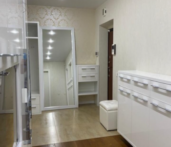 Продается 2-х комнатная квартира, 82,5 м²