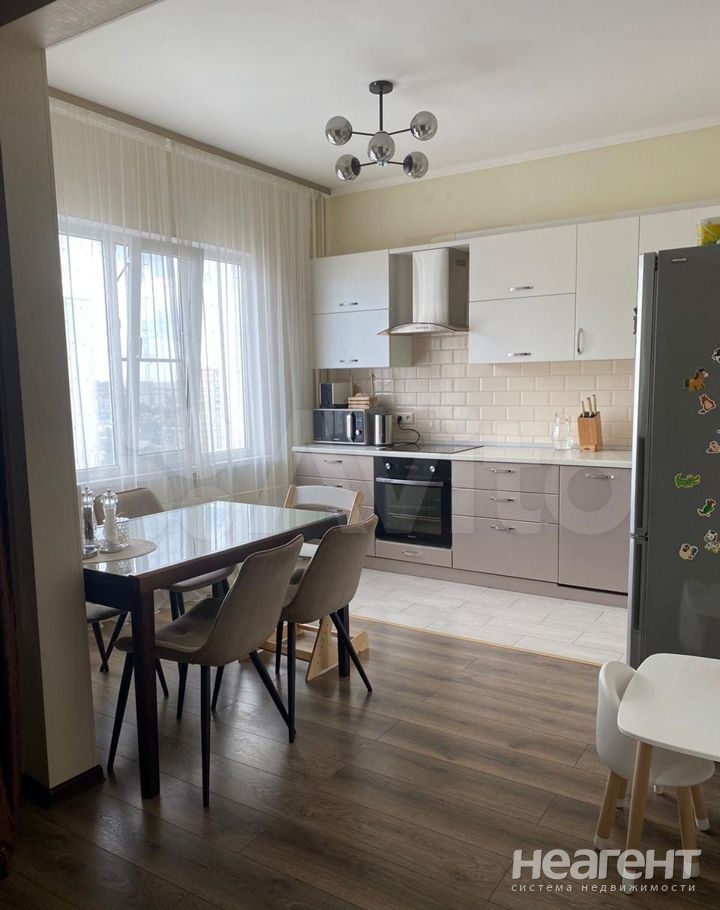 Продается 2-х комнатная квартира, 79 м²