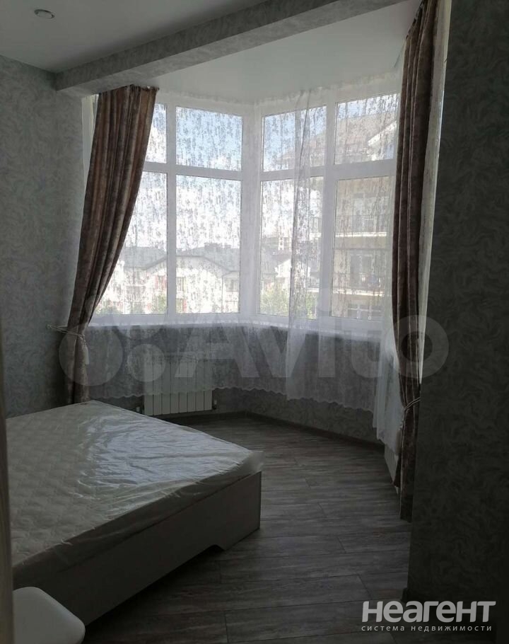 Сдается 2-х комнатная квартира, 65 м²