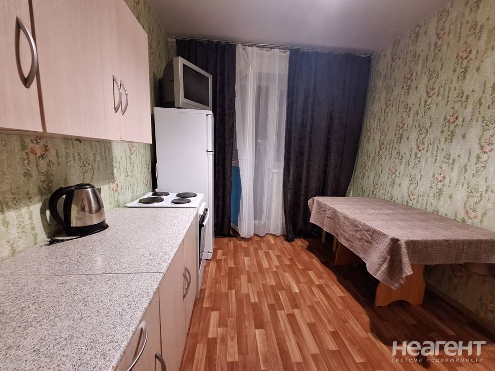 Продается 1-комнатная квартира, 41,3 м²