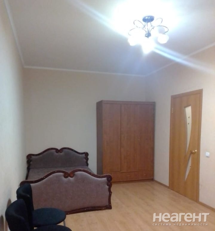 Сдается 1-комнатная квартира, 37 м²