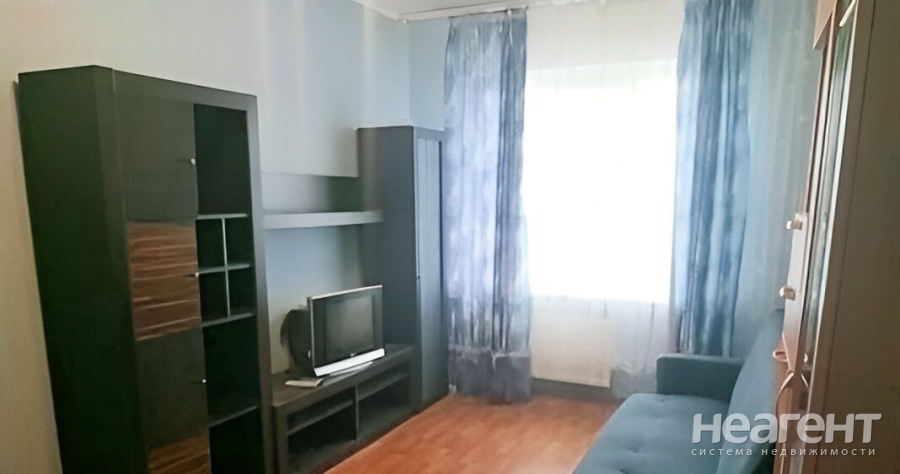 Продается 1-комнатная квартира, 36 м²