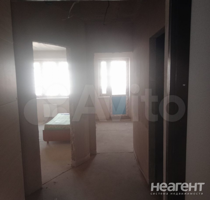 Продается 1-комнатная квартира, 37,5 м²