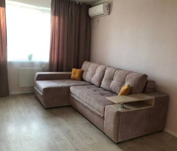 Сдается 1-комнатная квартира, 41,9 м²