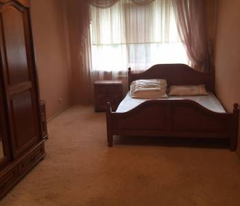 Сдается Многокомнатная квартира, 100 м²