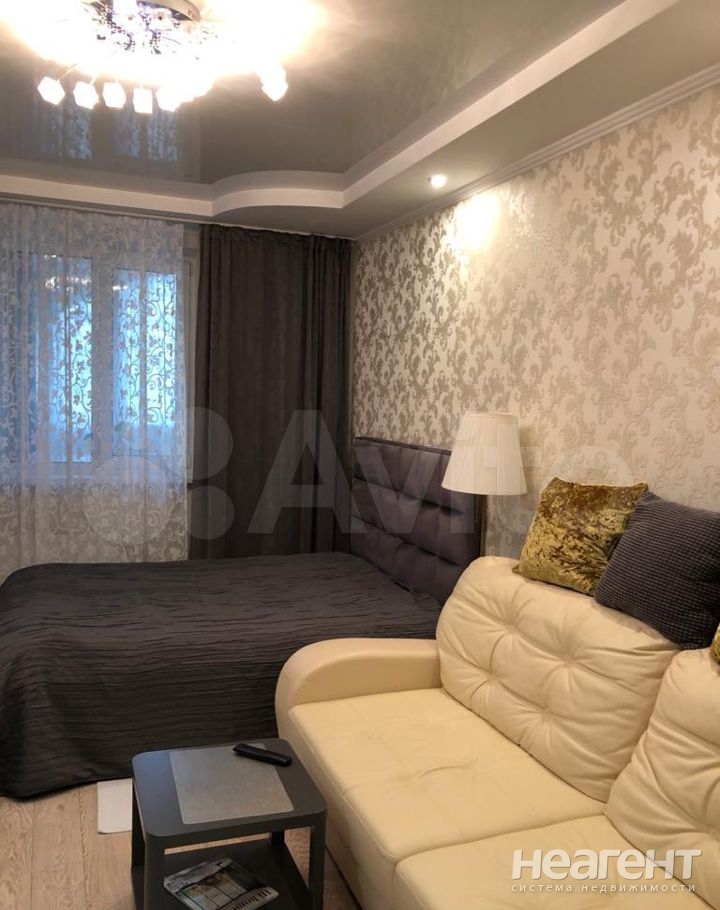 Продается 1-комнатная квартира, 50 м²