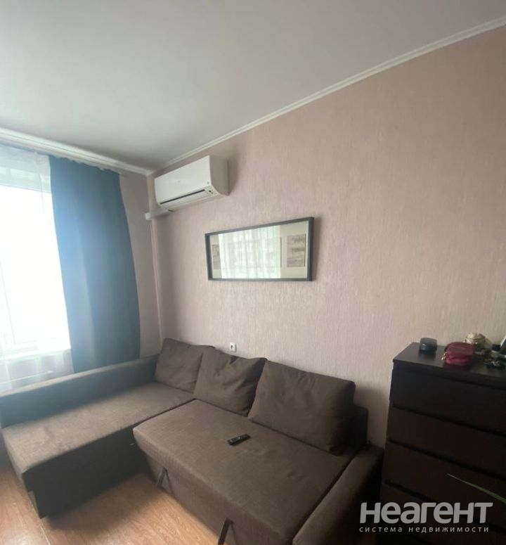 Продается 1-комнатная квартира, 38,4 м²