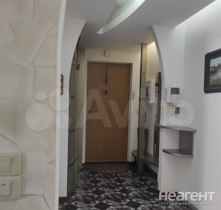 Продается 3-х комнатная квартира, 82 м²