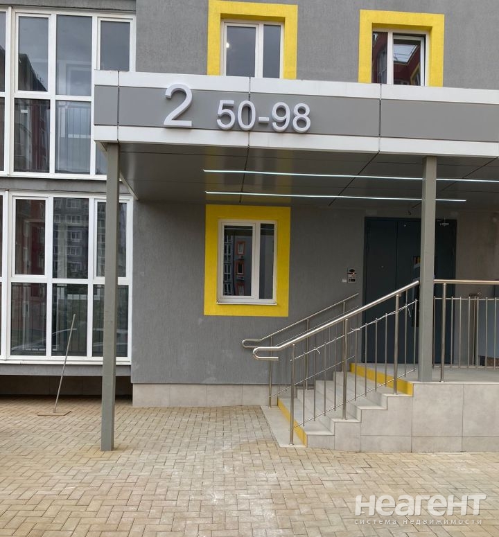 Продается 1-комнатная квартира, 39 м²