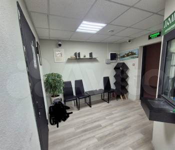 Продается Нежилое помещение, 70 м²