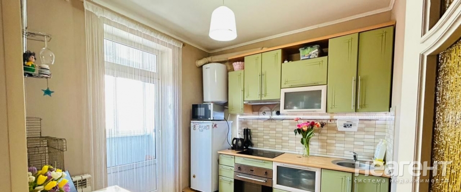 Продается 3-х комнатная квартира, 62 м²