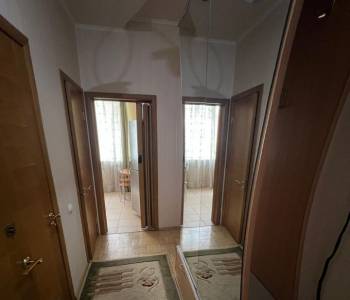 Продается 1-комнатная квартира, 38 м²