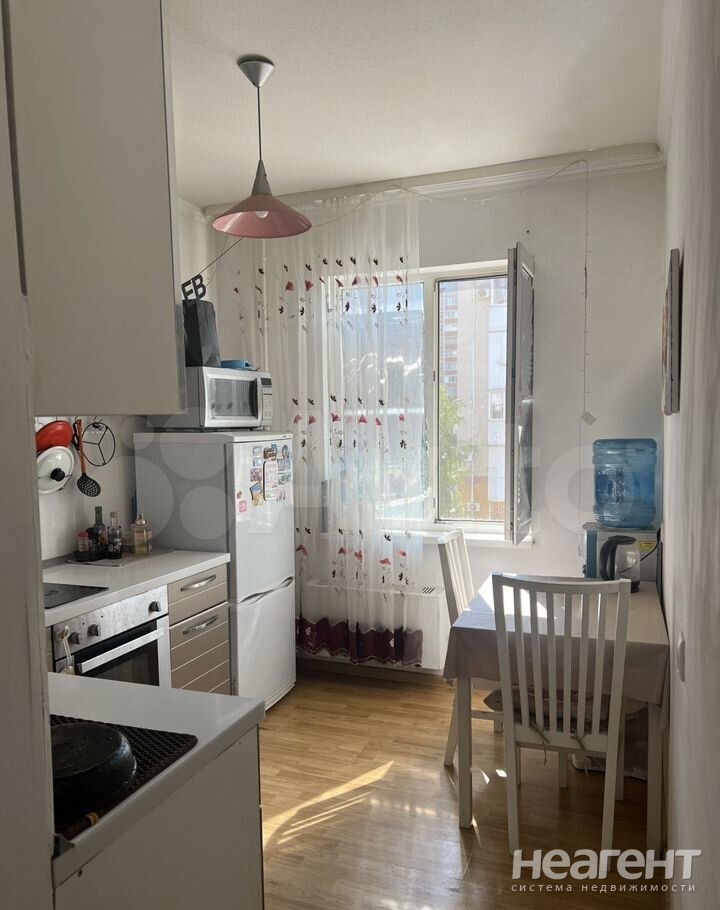 Продается 1-комнатная квартира, 33 м²