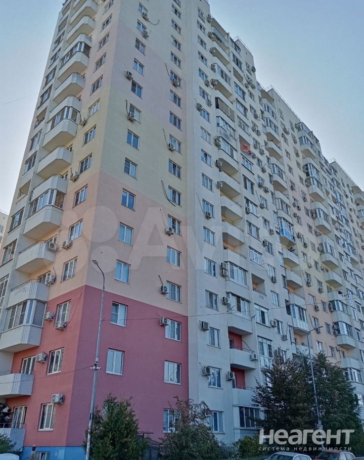 Продается 1-комнатная квартира, 52,3 м²