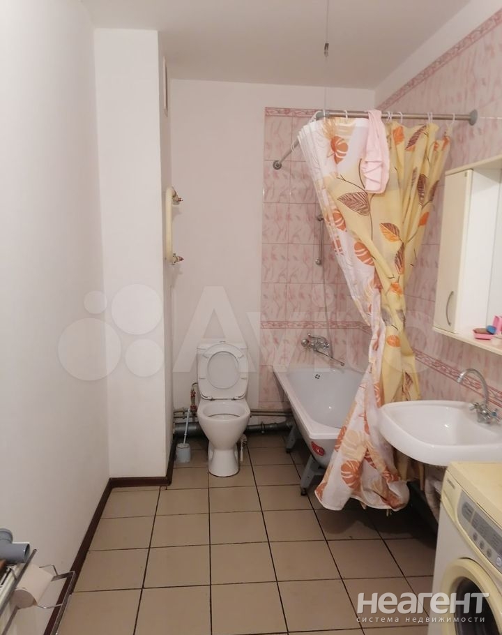 Продается 2-х комнатная квартира, 64 м²